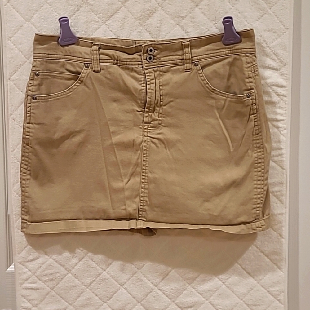 Skorts